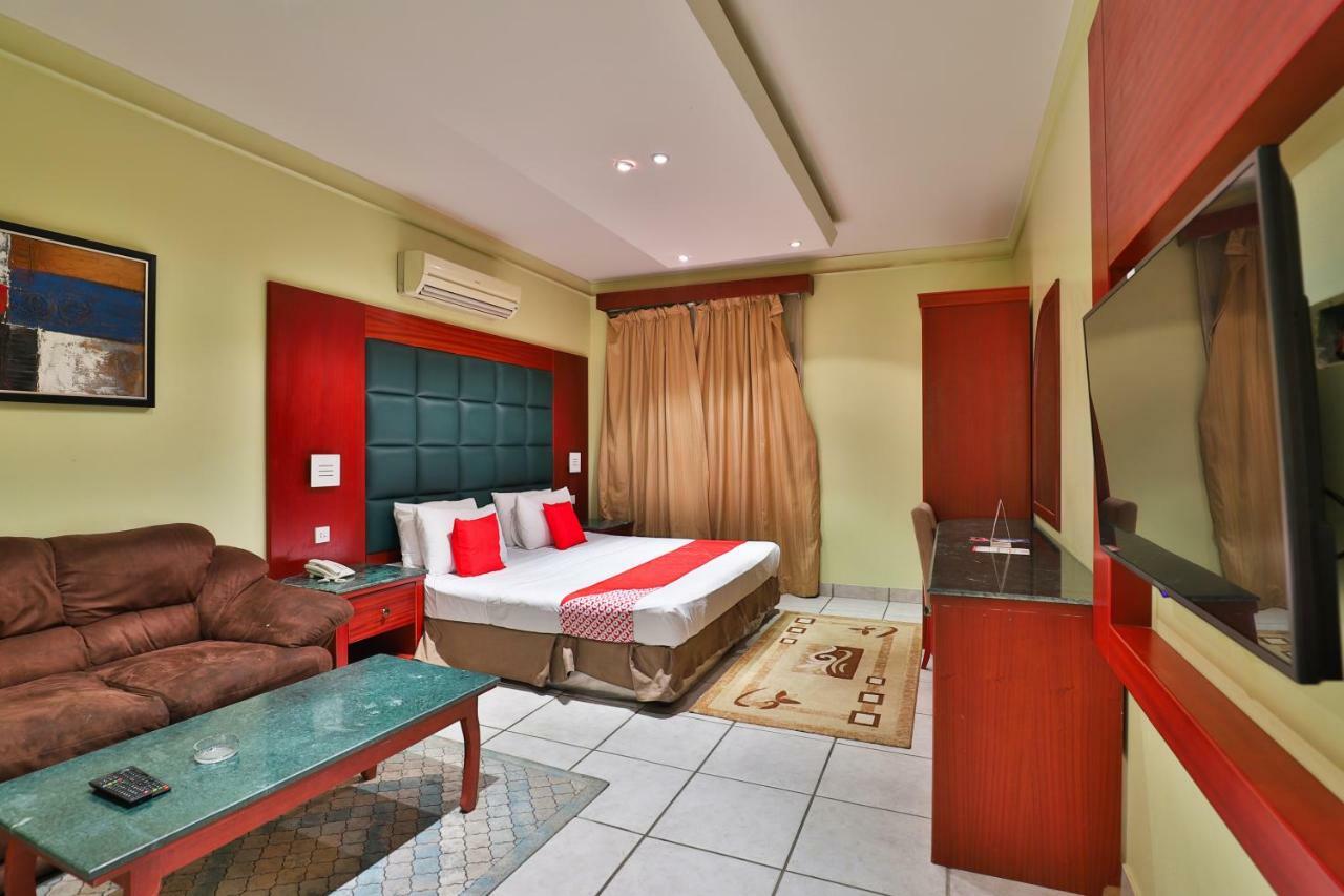 قصر اليمامة للاجنحة الفندقية-فرع السلام Riad Exterior foto