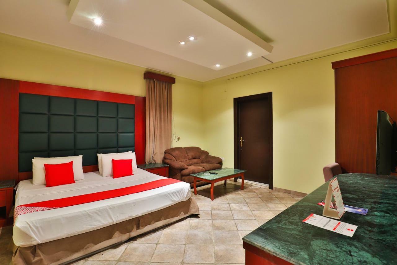 قصر اليمامة للاجنحة الفندقية-فرع السلام Riad Exterior foto